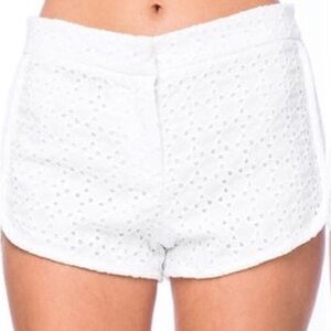 NWT Lumiere White Eyelet High-Waist Shorts Sz M (B5)